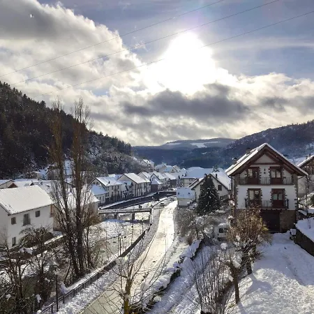 Casa Rural Bidezarra A Los Pies De La Selva De Irati Ochagavía Zewnętrze zdjęcie