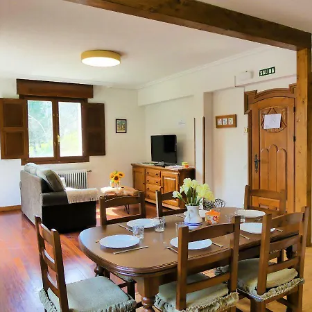 Casa Rural Bidezarra A Los Pies De La Selva De Irati Ochagavía Zewnętrze zdjęcie