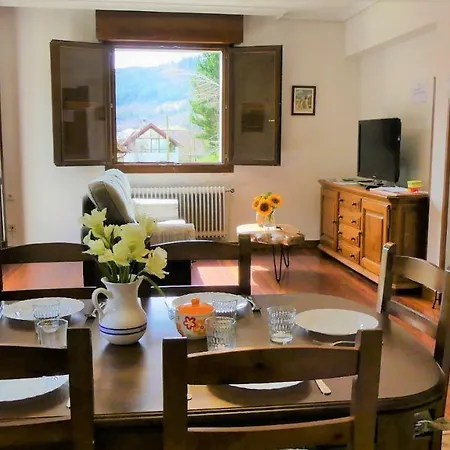 Casa Rural Bidezarra A Los Pies De La Selva De Irati Ochagavía Zewnętrze zdjęcie