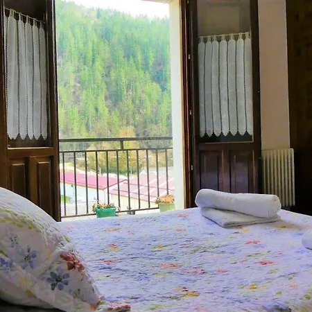 Casa Rural Bidezarra A Los Pies De La Selva De Irati Ochagavía Zewnętrze zdjęcie
